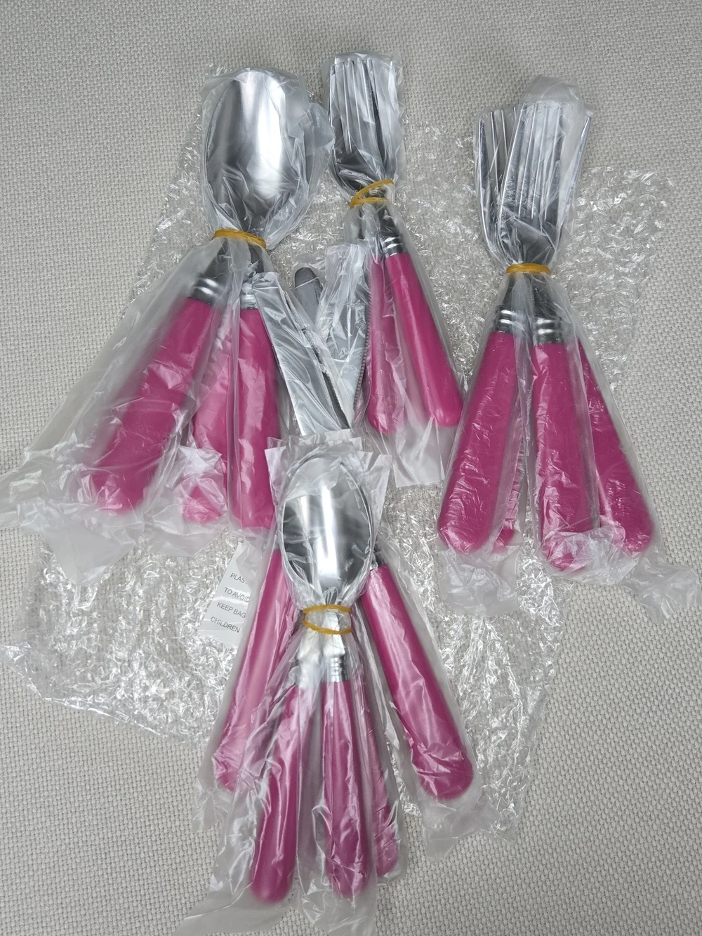 Annova Stainless Steel Silverware Hot Pink Handles * Brand New * Missing 1 Knife